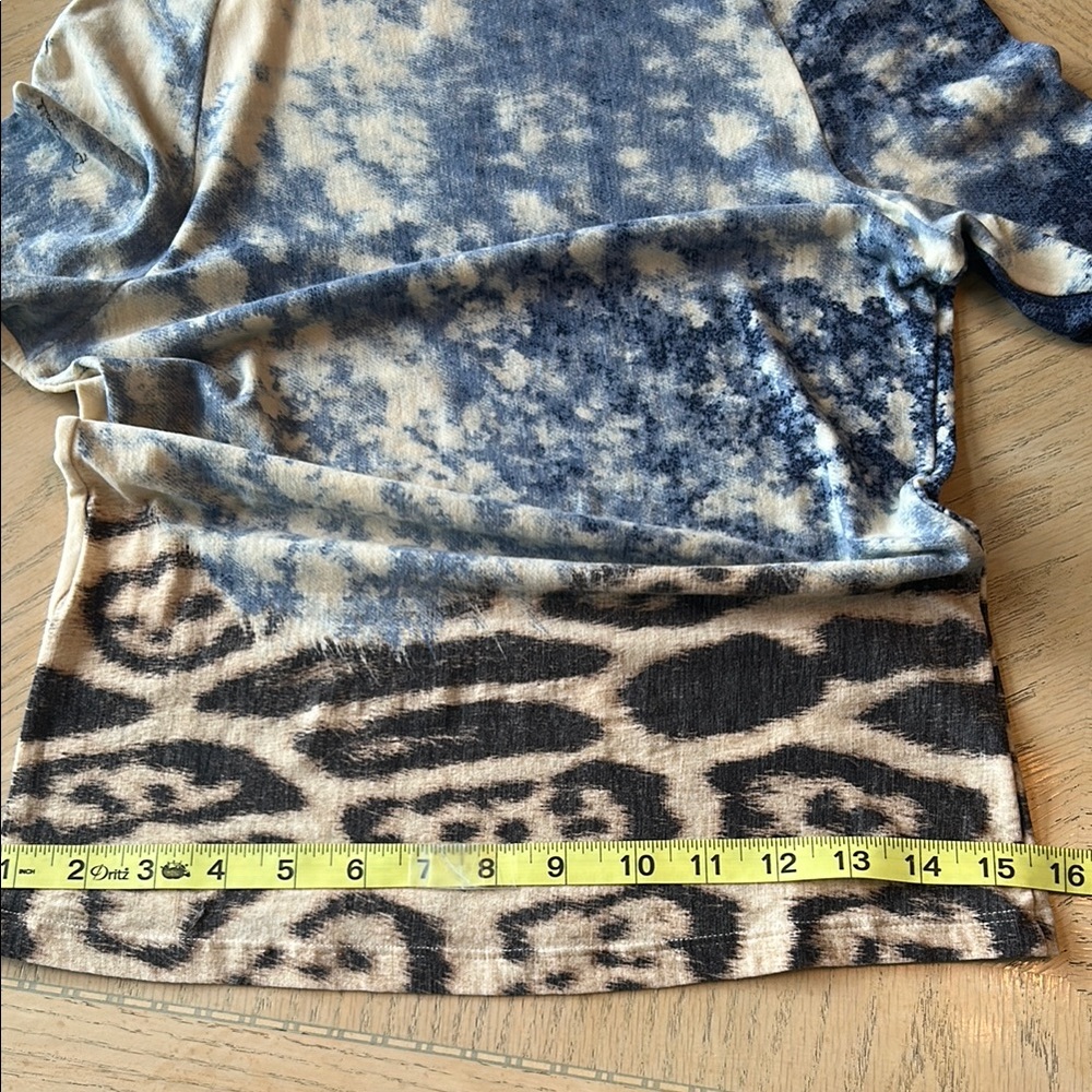 Roberto Cavalli, vintage Stylish Blue and Cream Women's Top - Picture 9 of 15